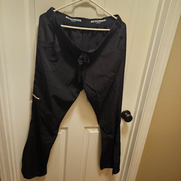 Sketchers Scrub Set - Black L - Picture 3 of 3